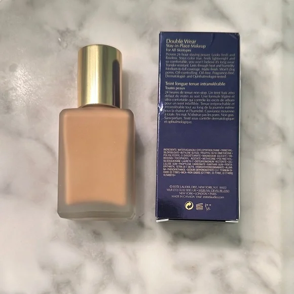 Estee Lauder Double Wear Foundation - Picture 3 of 8